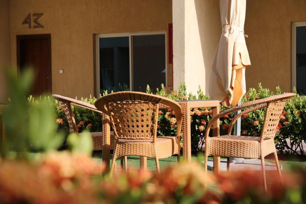 Beach Time Villas Hotel Jeddah Bagian luar foto