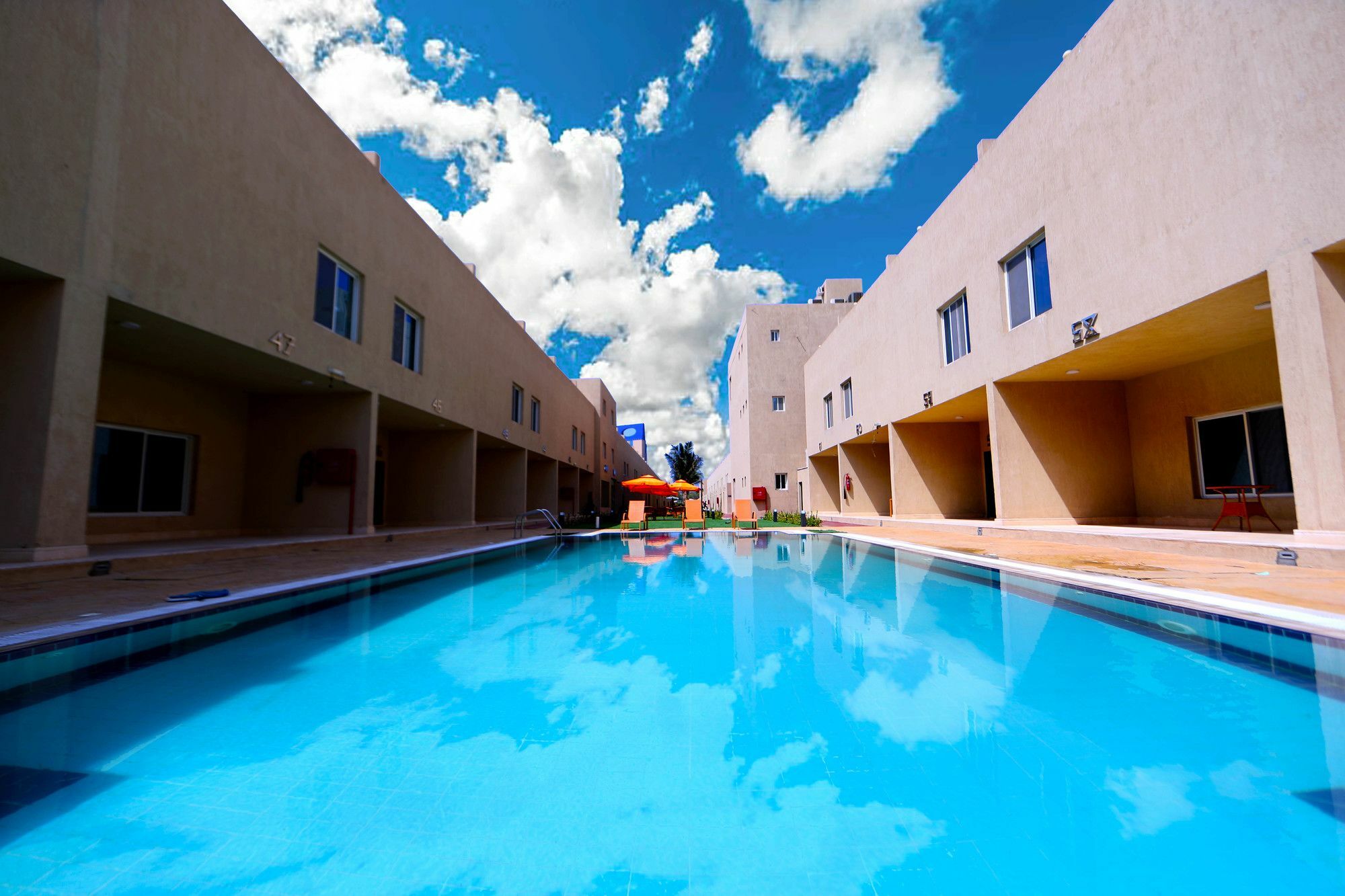 Beach Time Villas Hotel Jeddah Bagian luar foto