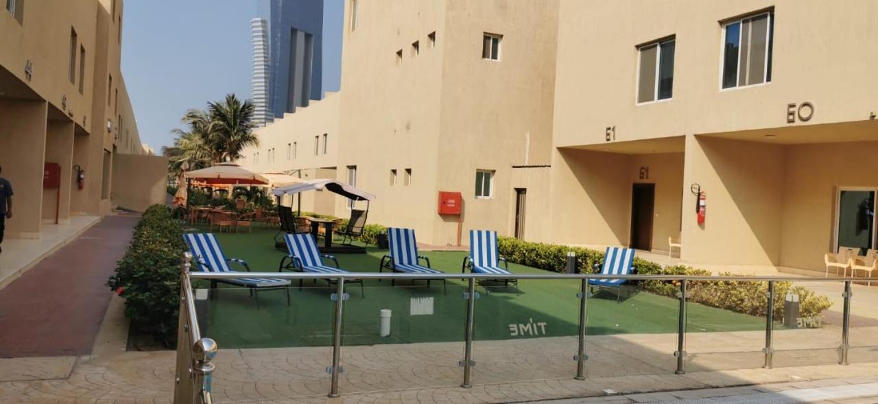 Beach Time Villas Hotel Jeddah Bagian luar foto